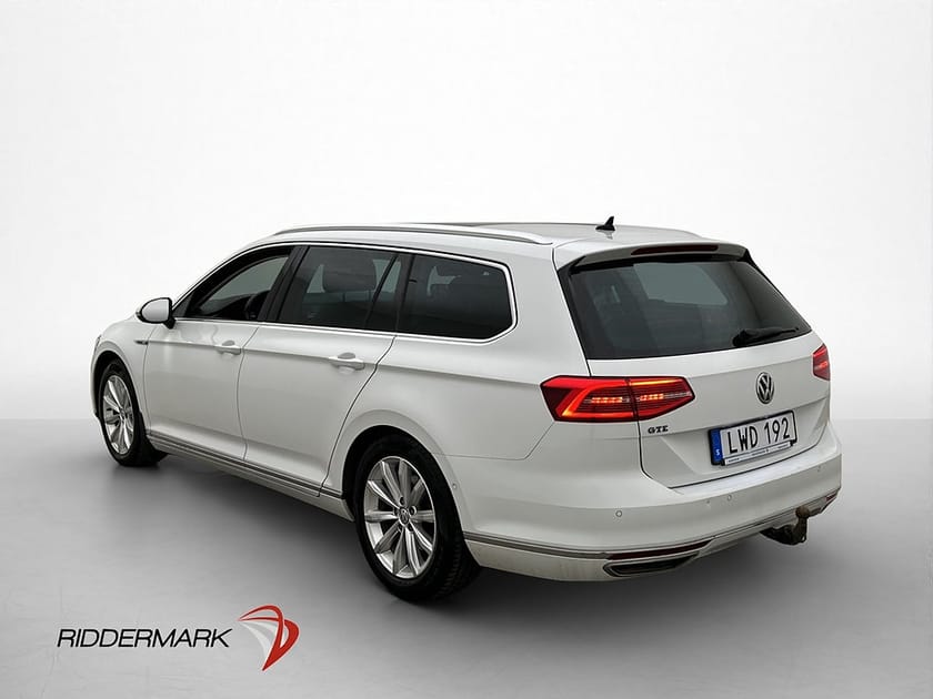 Bild 4 av Volkswagen Passat Variant GTE 1.4 TSI 218hk Pano Drag Kamera CarPlay