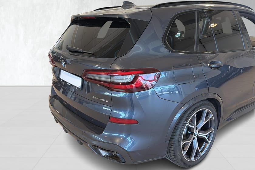 Bilde 3 av BMW X5 xDrive45e iPerformance M-sport Komfortseter Panorama