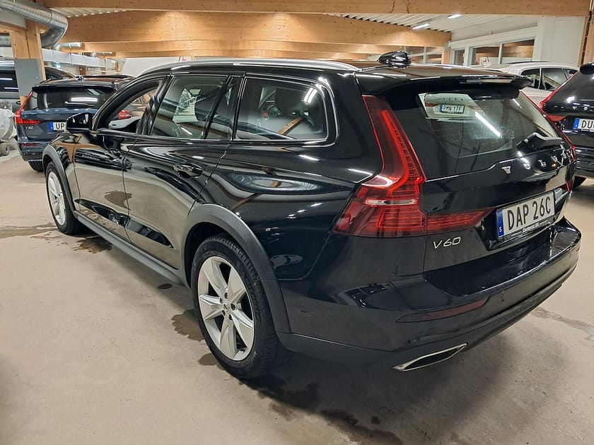 Bild 4 av Volvo V60 Cross Country B4 MILDHYBRID AWD 197HK 4x4 Advanced