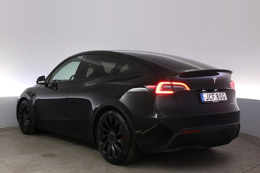 Bild 4 av Tesla Model Y Performance Autopilot Panorama