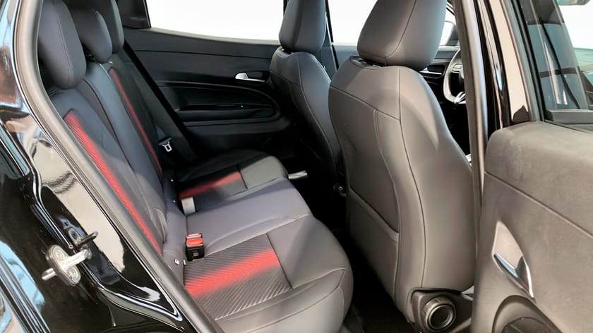 Bild 5 av Alfa Romeo Junior Ibrida SPECIALE 136HP TECNICA *AVB. 0% RÄNTA+FRIA VINTERHJUL