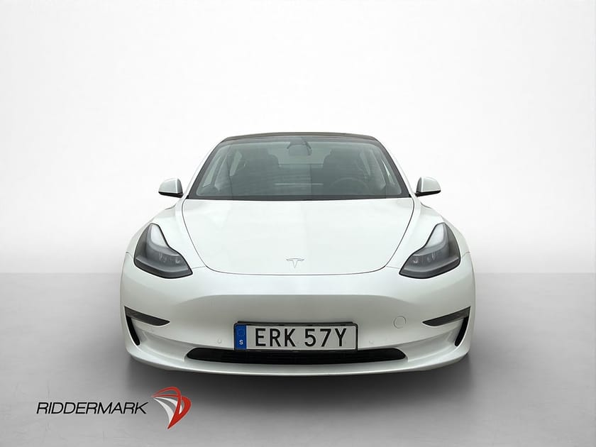 Bild 3 av Tesla Model 3 Long Range AWD Autopilot Svenskåld