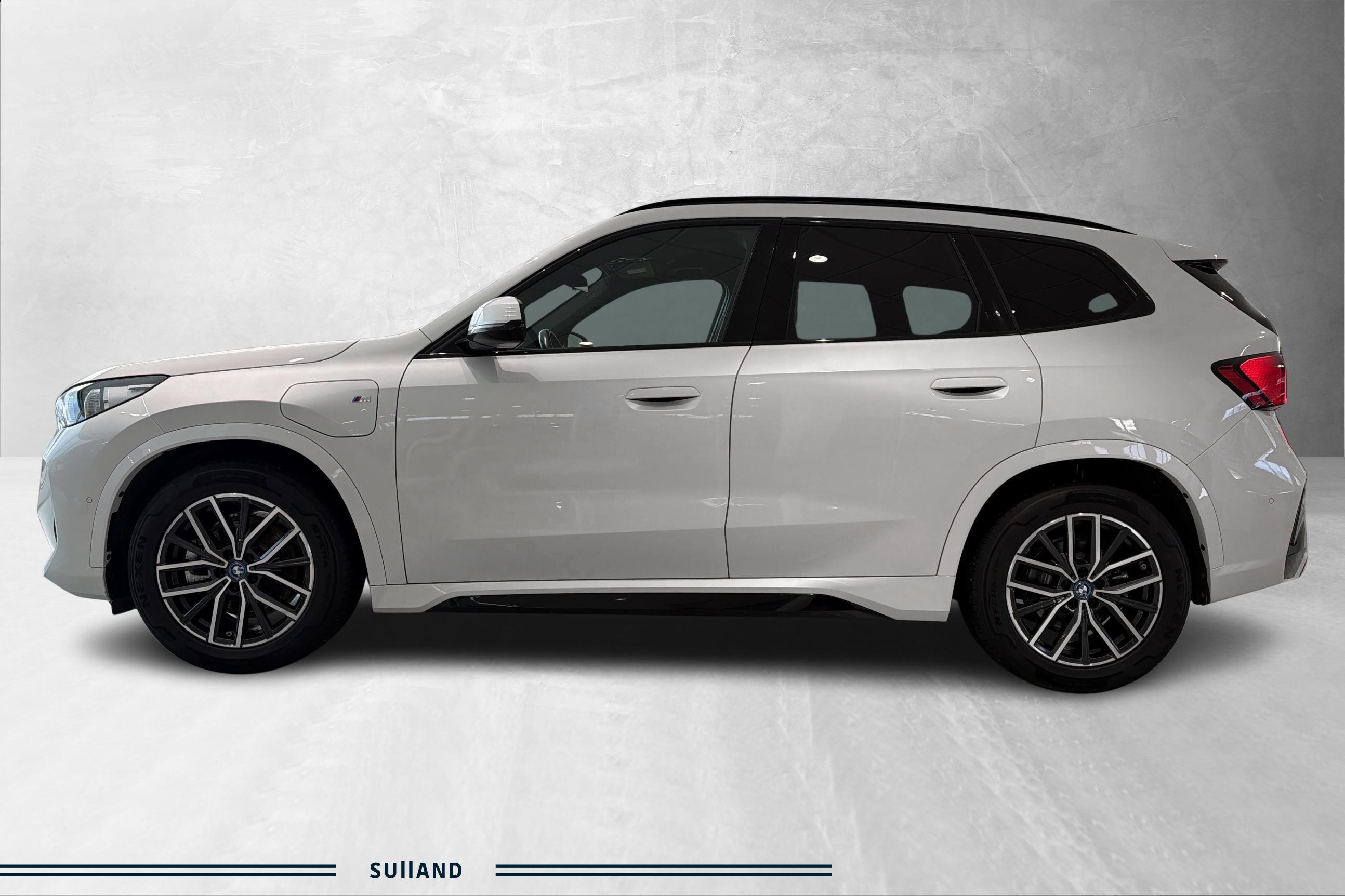 Thumnail bilde 1 av BMW X1 xDrive25e