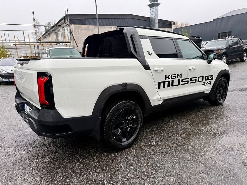 Bild 2 av KGM Musso EV 4x4 Blackline 80,6kwh inkl vagnskadegaranti