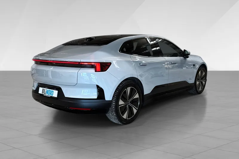 Polestar 4 Long Range Dual motor bilde 6