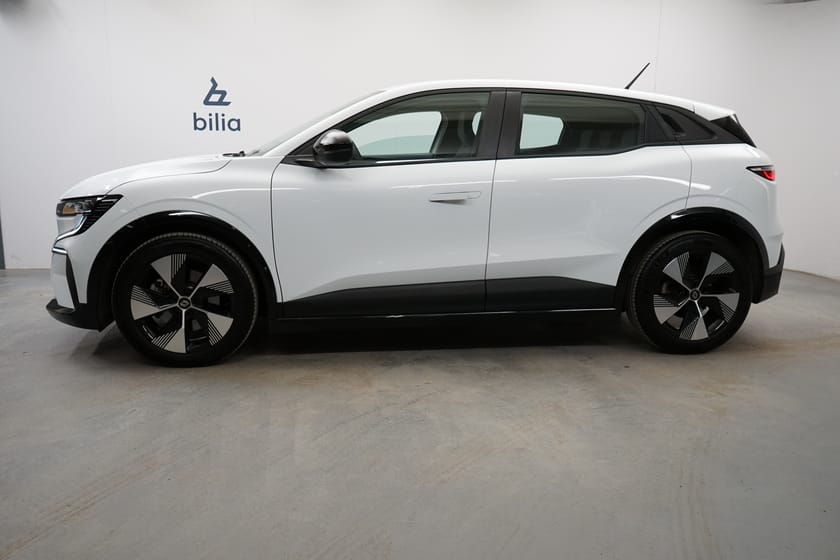 Bild 2 av Renault Mégane E-TECH Equilibre 40kWh/130hk, parkeringssensorer, backkamera