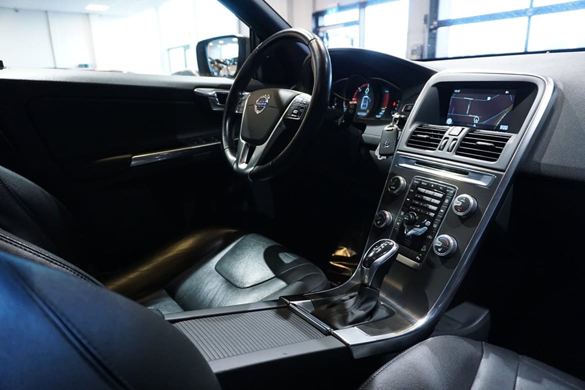 Volvo XC60 2015 - miniatyr 14