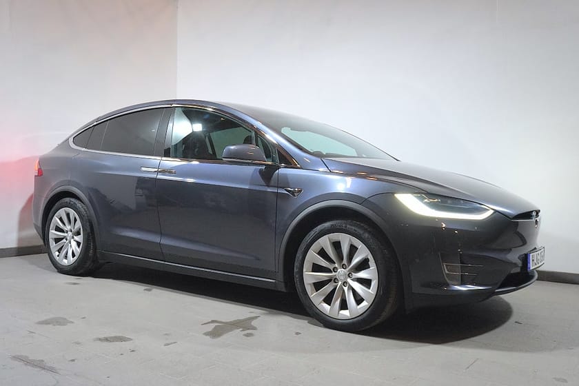 Bild 2 av Tesla Model X 100D 6 Sits Autopilot Drag 423hk MOMS 3.95%