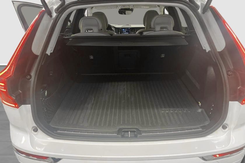 Bild 3 av Volvo XC60 D4 AWD Inscription Polestar Optimering Bowers&Wilkins | Vinterhjul | Dragkrok