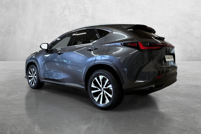 Bilde 3 av Lexus NX 450h+ 2.5 Bensin PHV Automat (E-CVT) 4WD Executive Tech