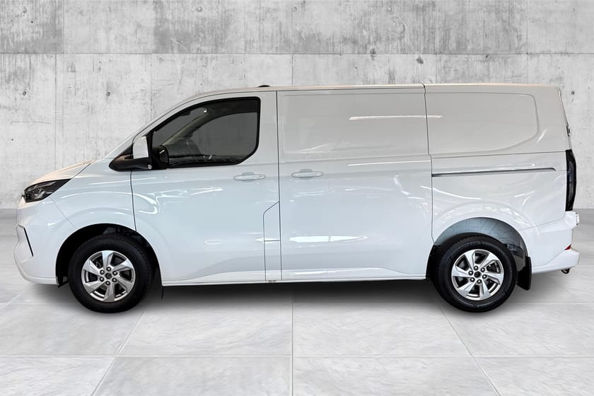 Bilde 2 av Ford Transit Custom 320 AWD / Skyvedør begge sider / Hengerfeste / Webasto