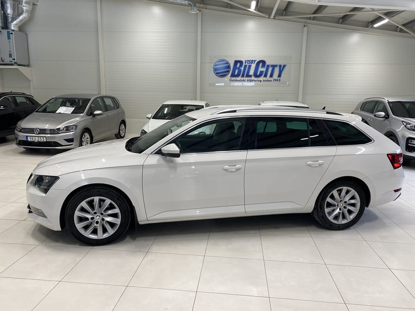 Bild 2 av Škoda Superb Kombi STYLE 2,0 TDI 150 DSG