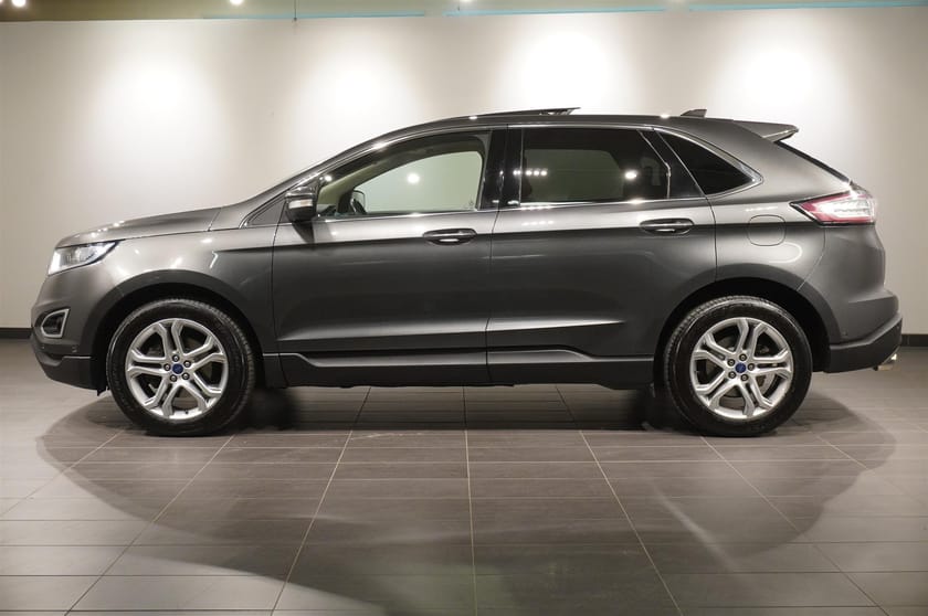 Bild 3 av Ford Edge 2.0 TDCi AWD 210hk Aut Titanium Panorama Värmare Drag