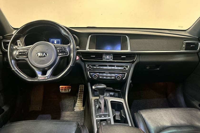 Bild 3 av Kia Optima Sport Wagon SW 1.7 GT Line/SUPERDEAL 3,95%/KEY LESS/CARPLAY/PANO