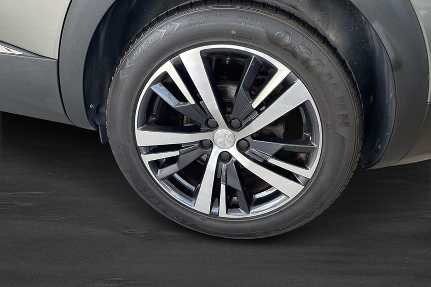 Bild 5 av Peugeot 3008 1.2 PureTech 130 Allure Drag, V-hjul