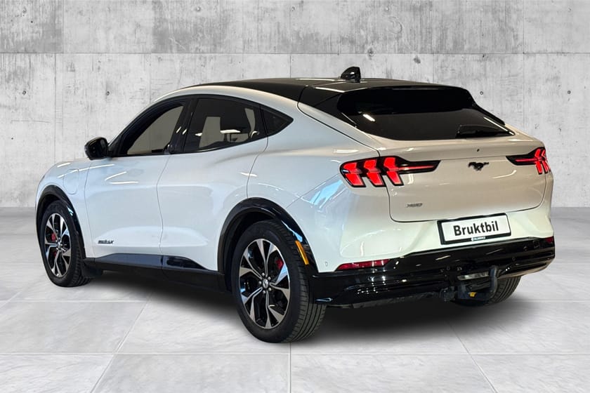 Bilde 3 av Ford Mustang Mach-E Long Range AWD Premium / Hengerfeste / B&O / 360 kamera / Panorama