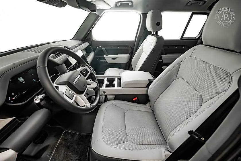 Bild 5 av Land Rover Defender P300e PHEV Panorama / Hemleverans /