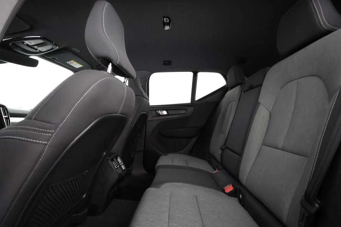 Volvo XC40 2025 - miniatyr 10