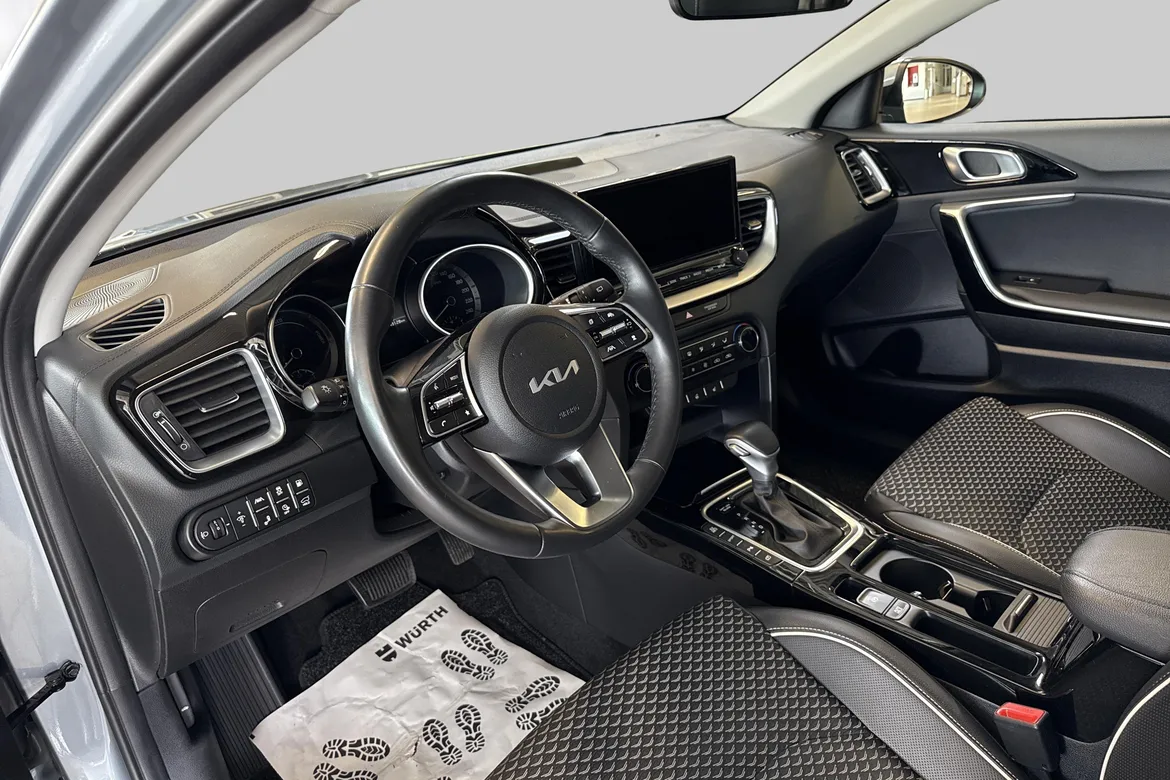 picture of a car