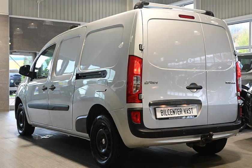 Bild 3 av Mercedes-Benz Citan 109 CDI 90hk L2 Lång Drag Takräcke