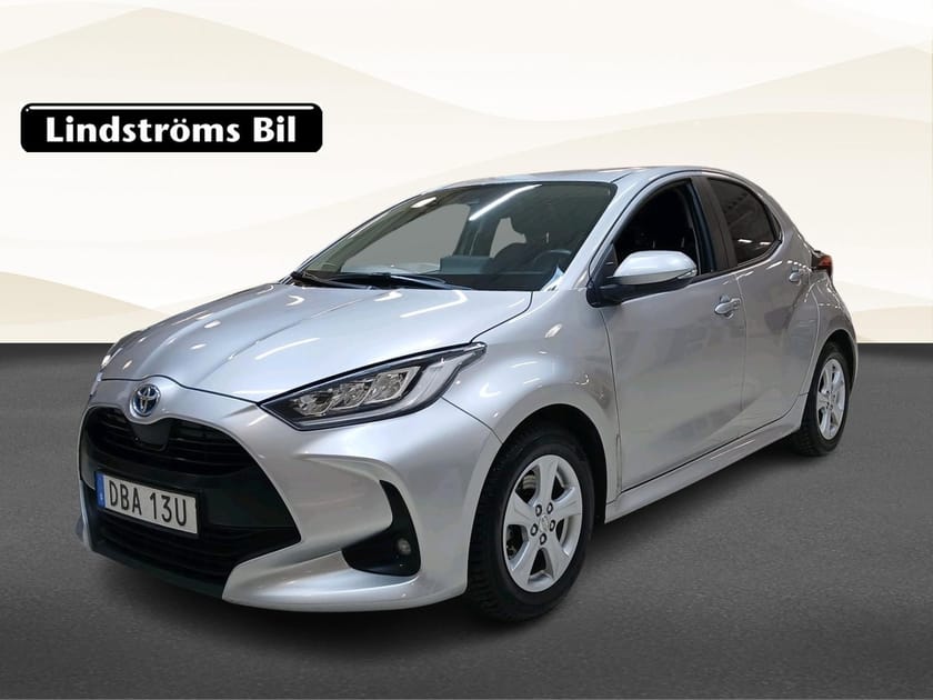 Bild 1 av Toyota Yaris Hybrid 1,5 5D ACTIVE PLUS VINTERHJUL