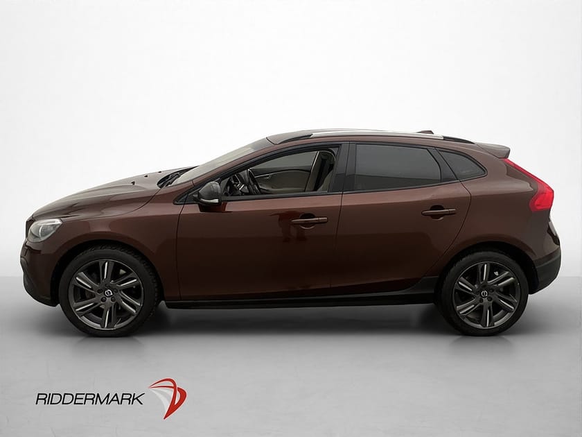 Bild 2 av Volvo V40 Cross Country D3 150hk Summum VOC Värm Kamera