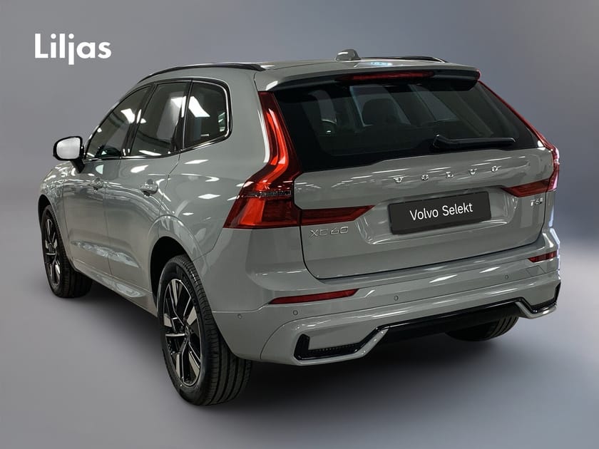 Bild 4 av Volvo XC60 T6 AWD Plus Dark Nordic Edition//360-kamera//
