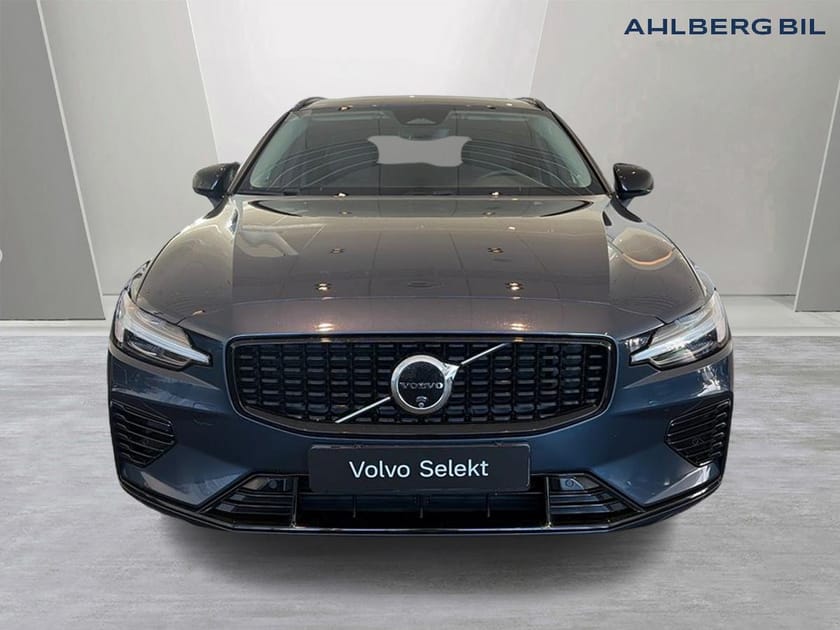 Bild 5 av Volvo V60 Recharge T6 Plus Dark. 360 Kamera, Drag, Panoramaglastak, HarmanKardon PremiumSound, Navi, Tonade rutor