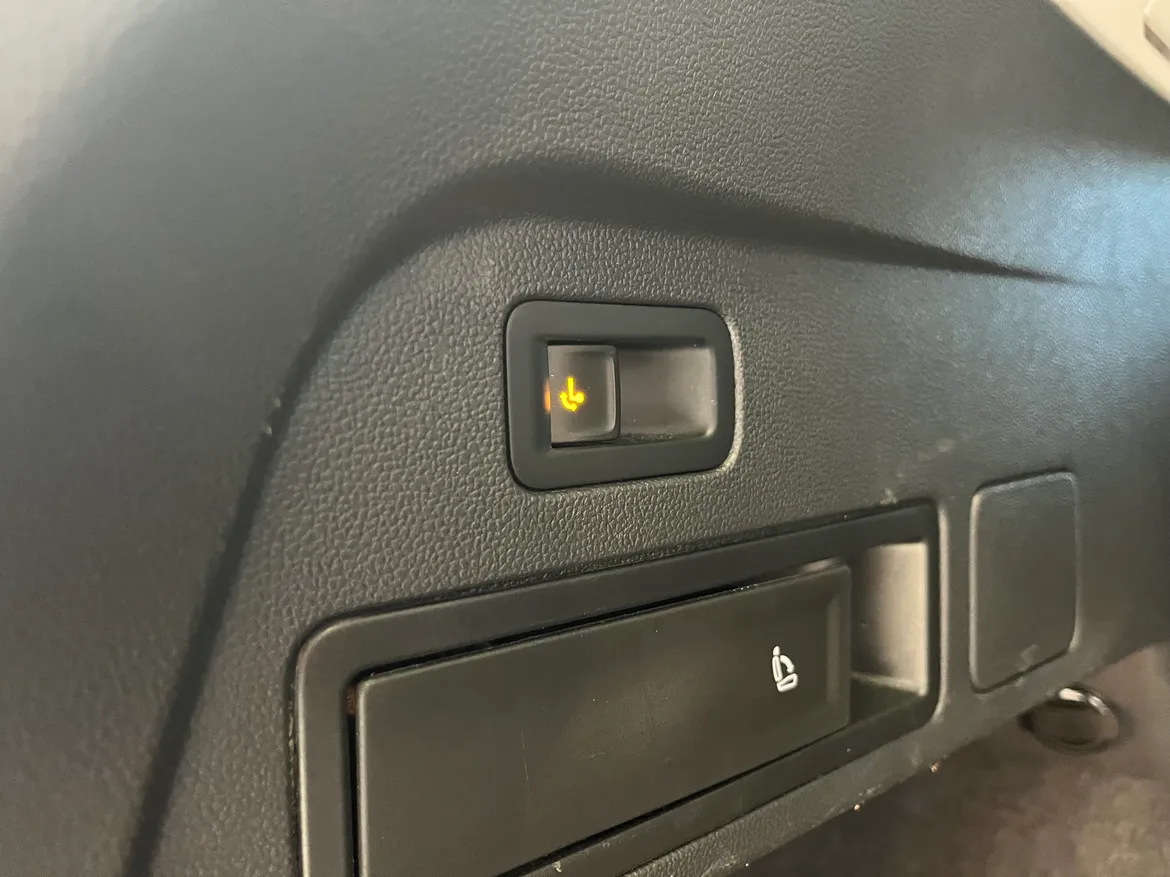 picture of a car