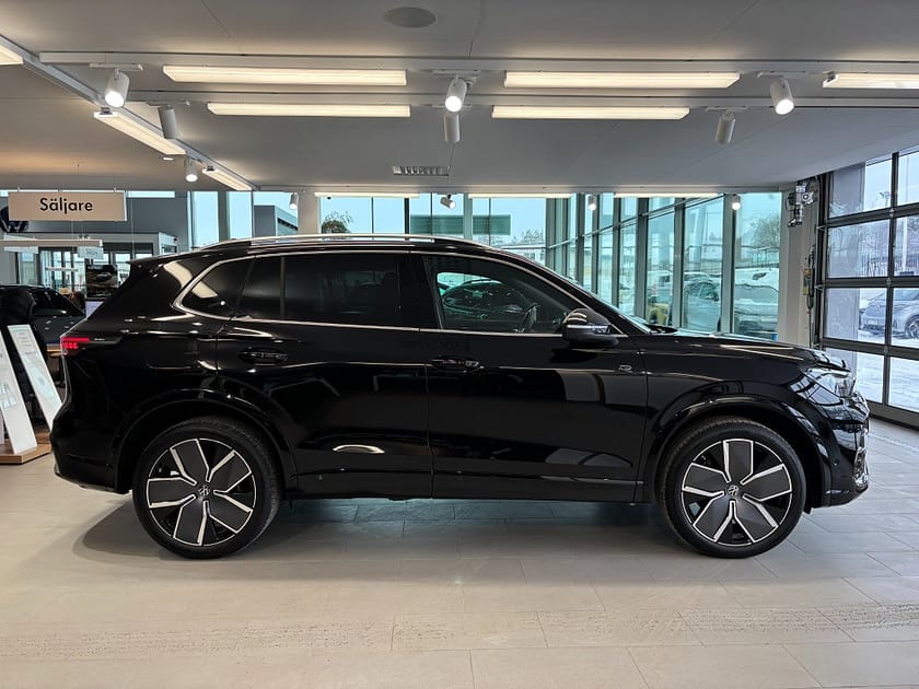 Bild 4 av Volkswagen Tiguan eHybrid R-Line-Edition SNABB LEV 4395kr/mån tom 5/4