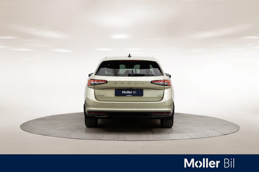 Bilde 4 av Škoda Superb Stasjonsvogn selection intro