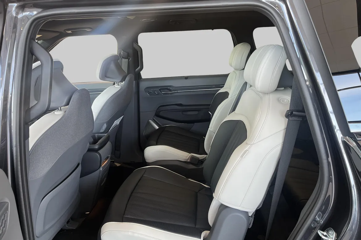 picture of a car