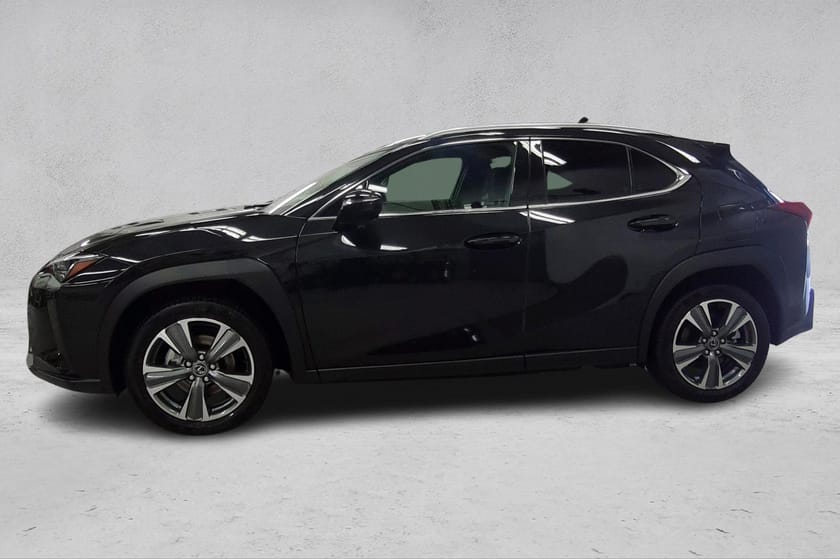 Bilde 2 av Lexus UX 300e Edition35 - Skinn - Ventilerte seter - Kamera - Cruise
