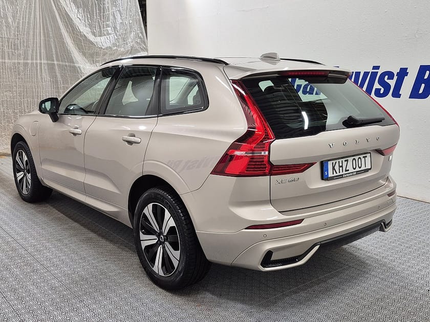 Bild 3 av Volvo XC60 T6 Recharge Plus Dark plug in AWD 350HK 4x4 Panorama Läder