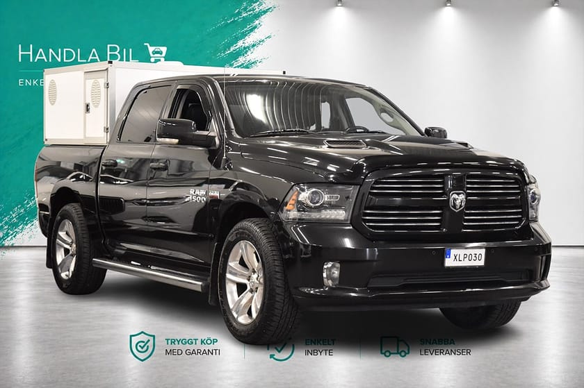 Bild 4 av RAM 1500 Crew Cab 5.7 V8 HEMI 4x4 Kåpa Alpine Skinn Rattv Moms Drag