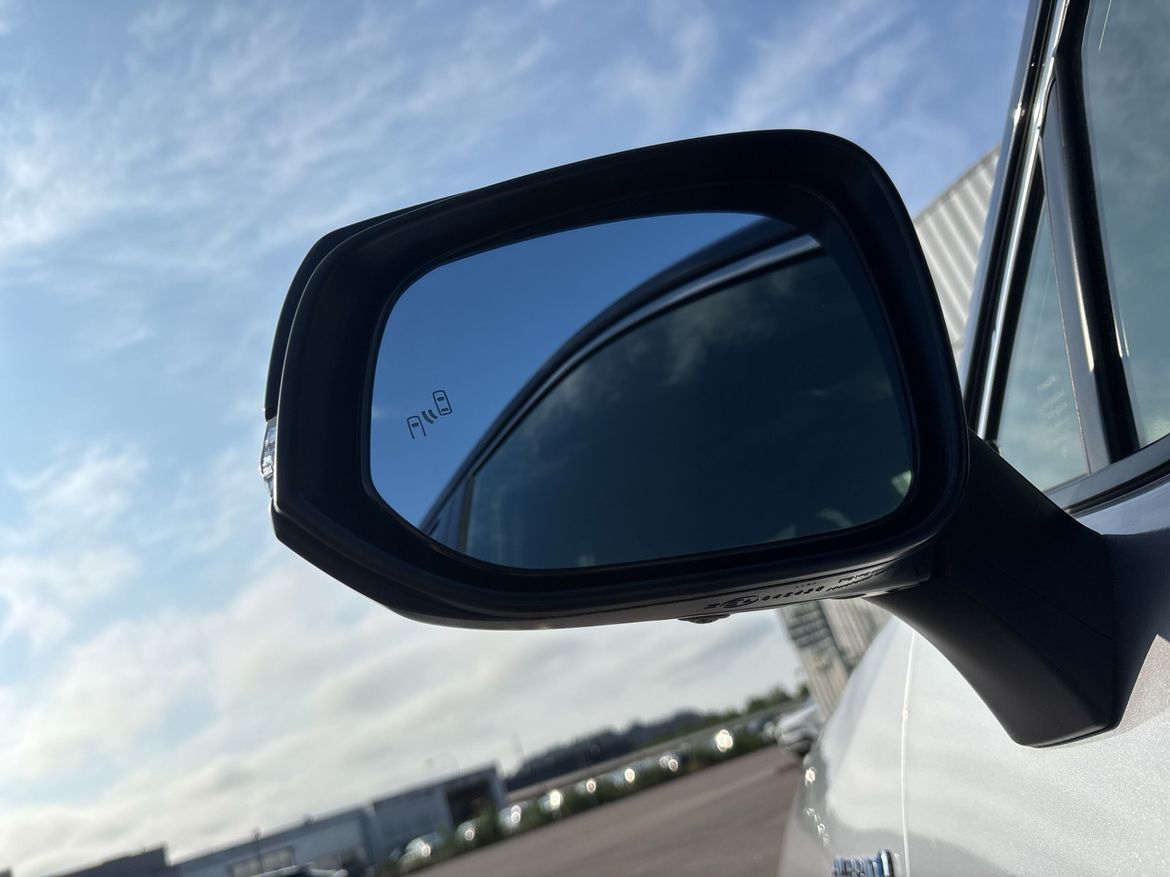 18 / 28