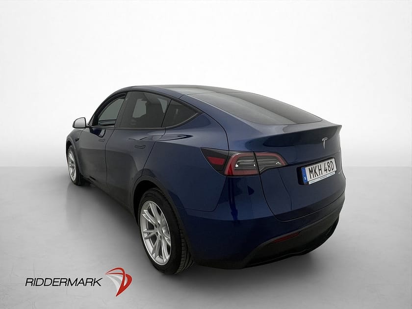 Bild 5 av Tesla Model Y Long Range AWD Pano Skinn Svensksåld MOMS
