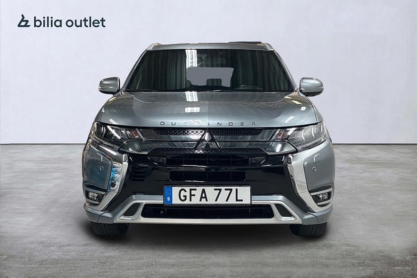 Bild 3 av Mitsubishi Outlander PHEV CVT Business 224hk Drag Rattvärm Läder 360°k