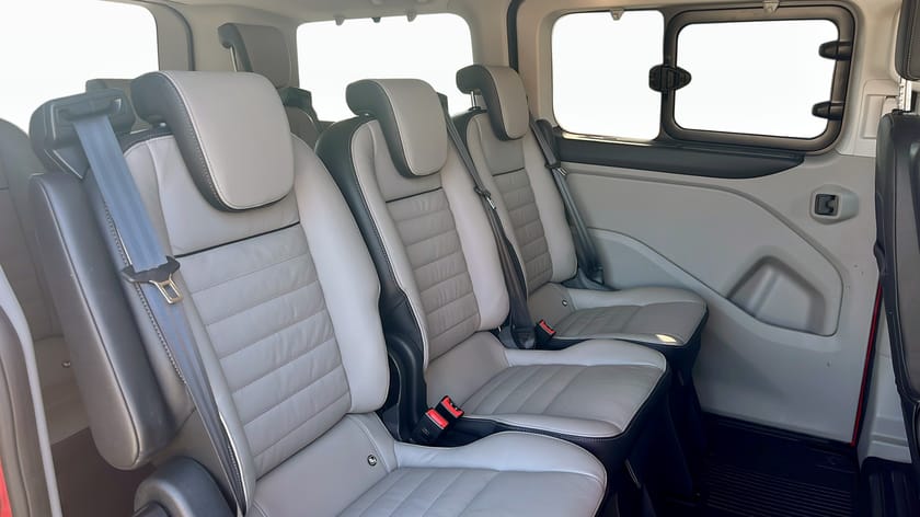 Bild 5 av Ford Tourneo Custom 320 L1H1 2.0 130hp EcoBlue Hybrid Manuell