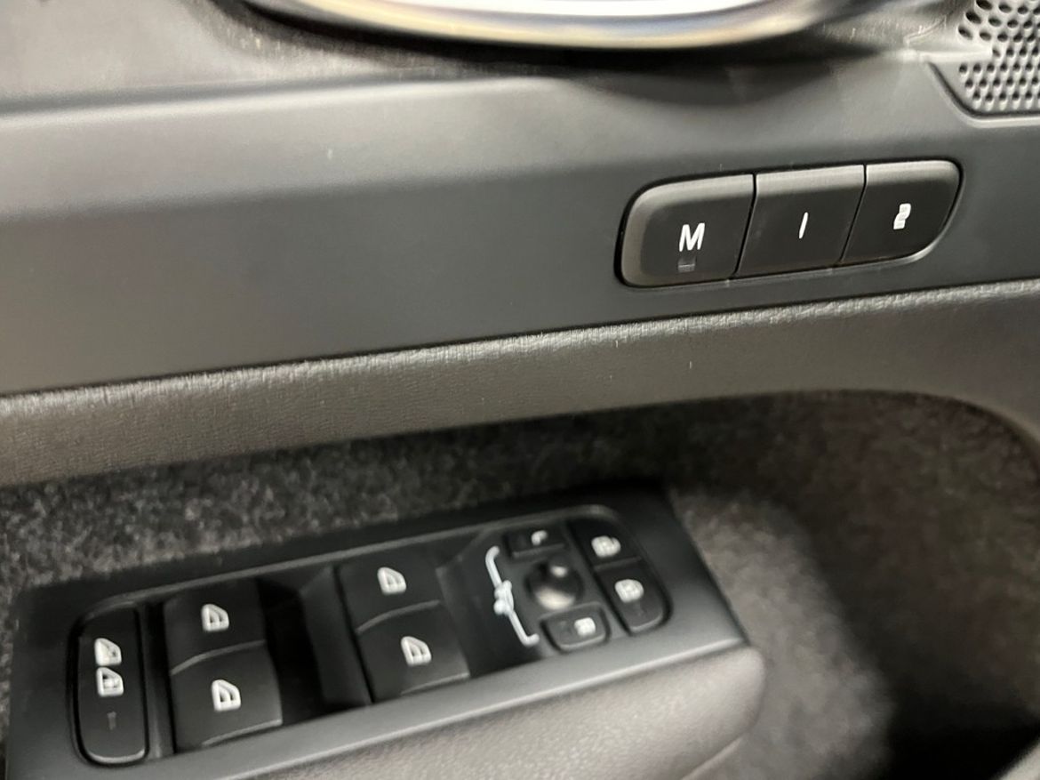 Volvo XC40 2023 - miniatyr 10