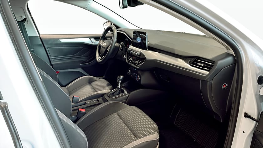 Bild 3 av Ford Focus 1.0 EcoBoost 100hk Trend / Backkamera