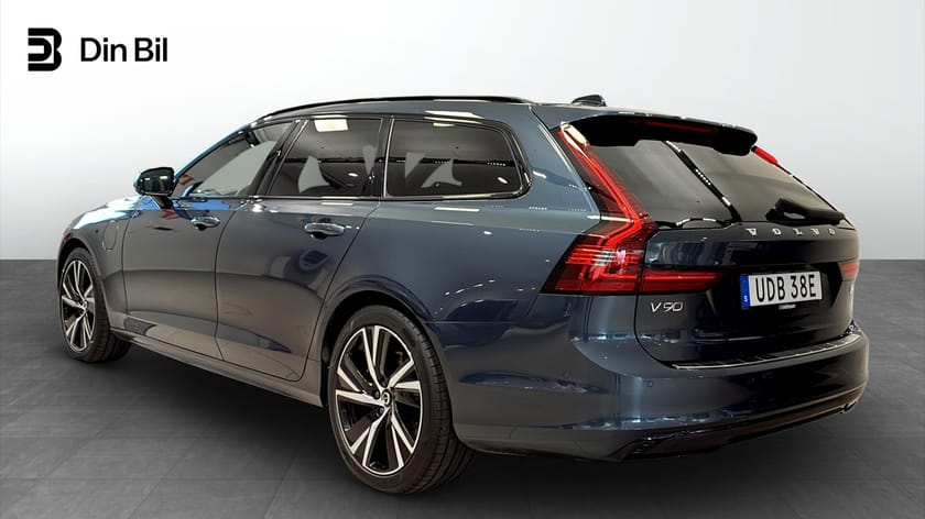 Bild 3 av Volvo V90 Recharge T8 392 AWD Geartronic R-Design Drag