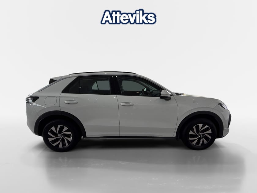Bild 2 av Volkswagen T-Roc 1.5 eTSI 150 HK *Backkamera/App-Connect*