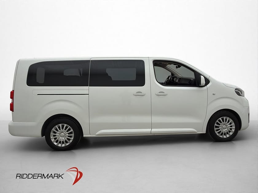Bild 2 av Toyota Proace Verso Extra-Lång D-Värm CARPLAY PDC HUD 9-Sits