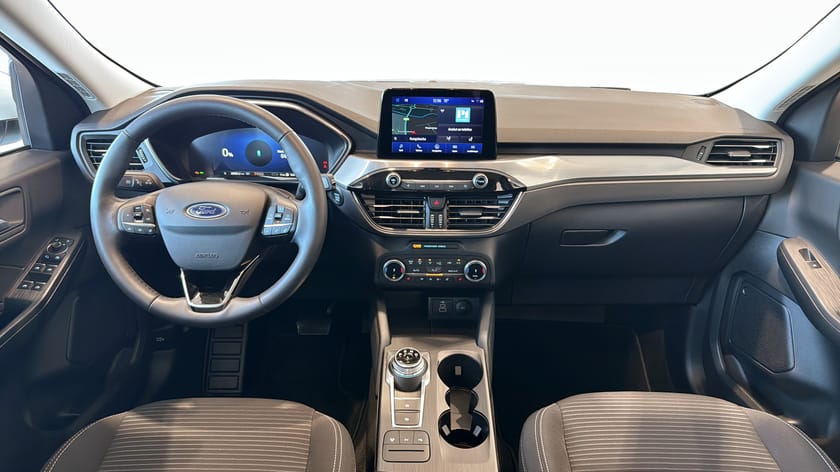 Bild 4 av Ford Kuga Plug-In Hybrid Titanium 2.5 225HK Vinterpaket Carplay