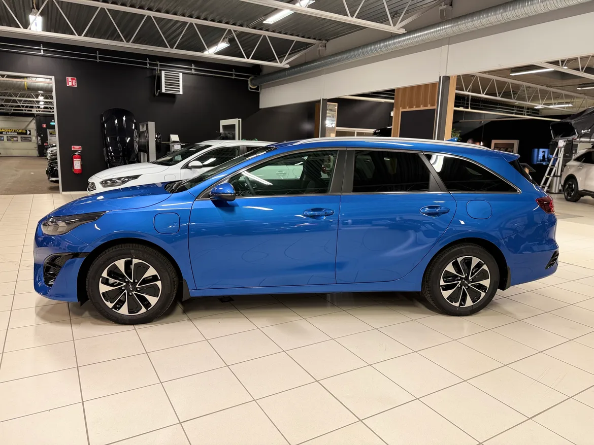 picture of a car
