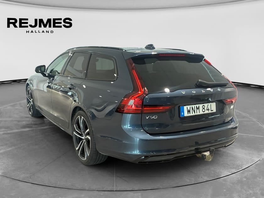 Bild 2 av Volvo V90 Recharge T6 Plus Dark