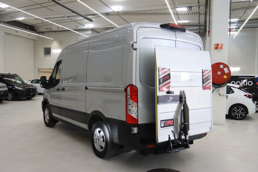 Bilde 4 av Ford E-Transit 425 L2/H2 68 kWt Trend Kl. B/Bakløfter