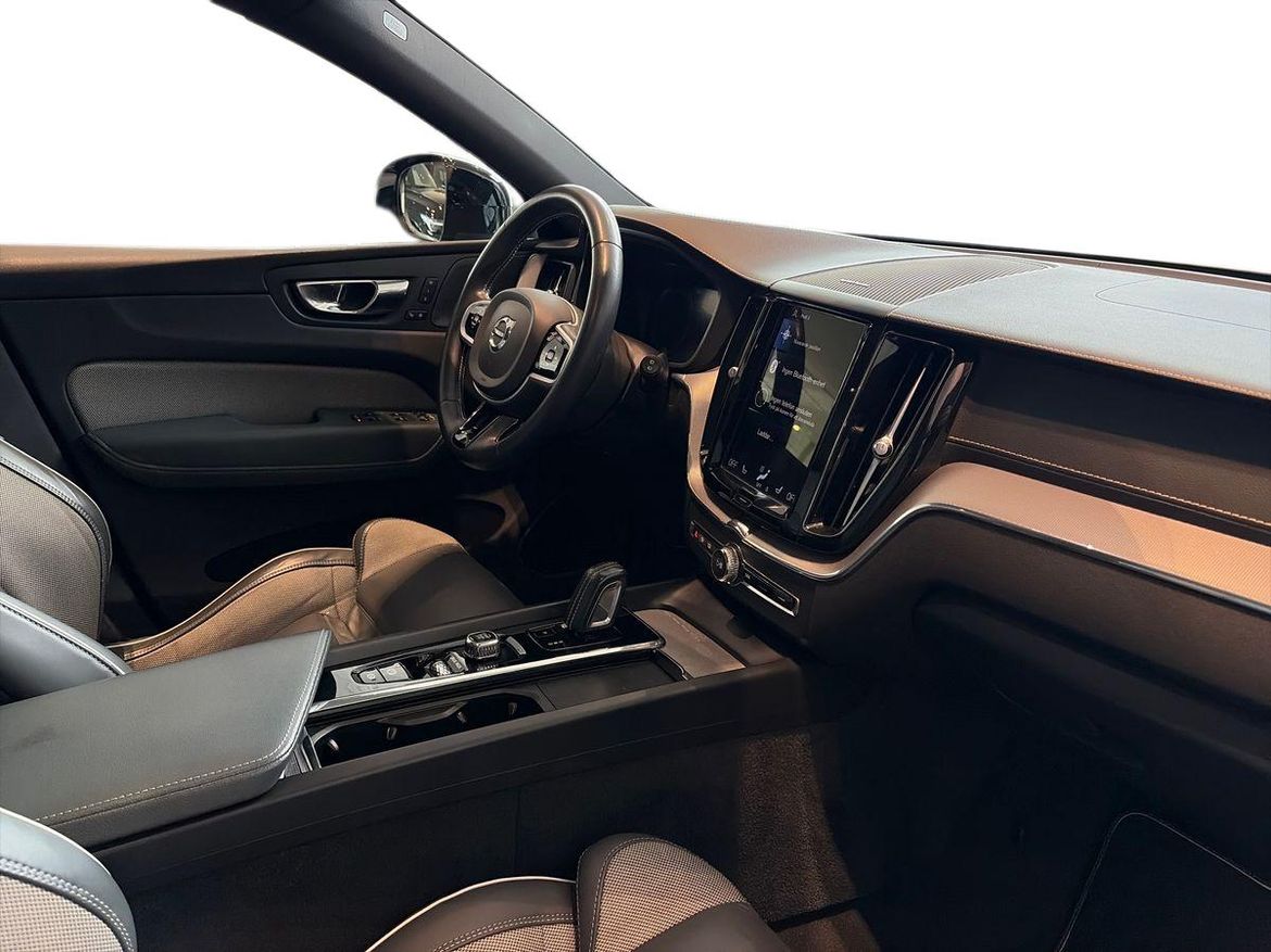 Volvo XC60 2021 - miniatyr 11