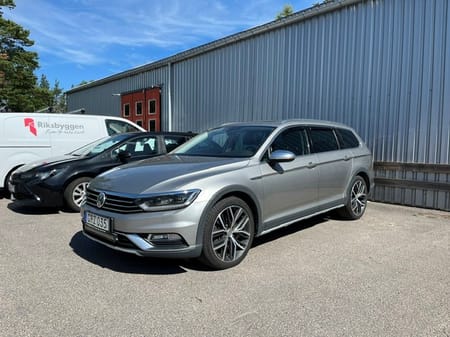 Volkswagen Passat Alltrack 240hk Drag, D-värmare, Vinterhjul
